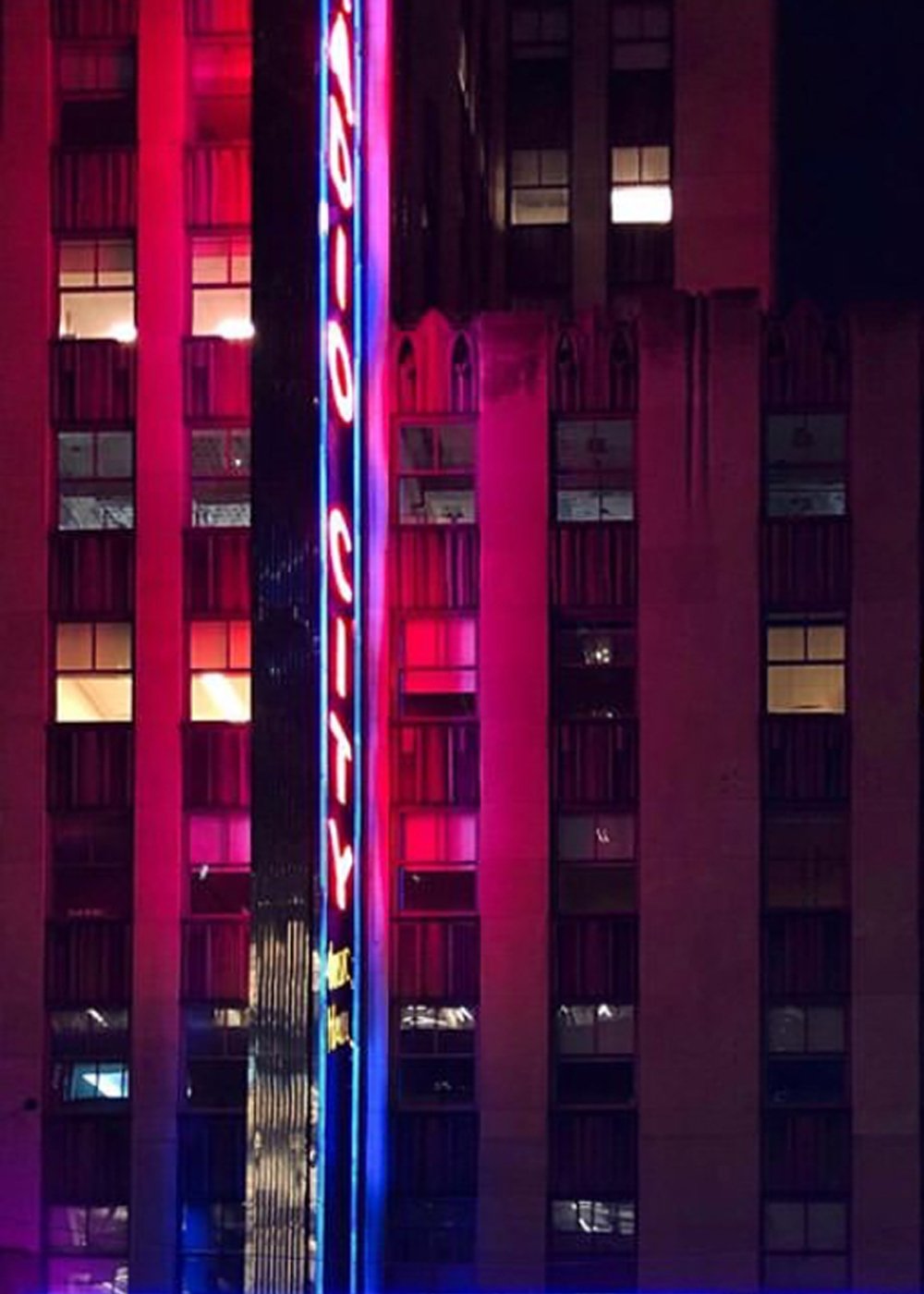 White and Pink Boots city pic